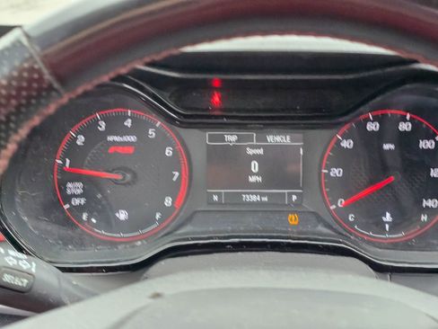 Used 2024 Chevrolet Trax RS FWD image 23