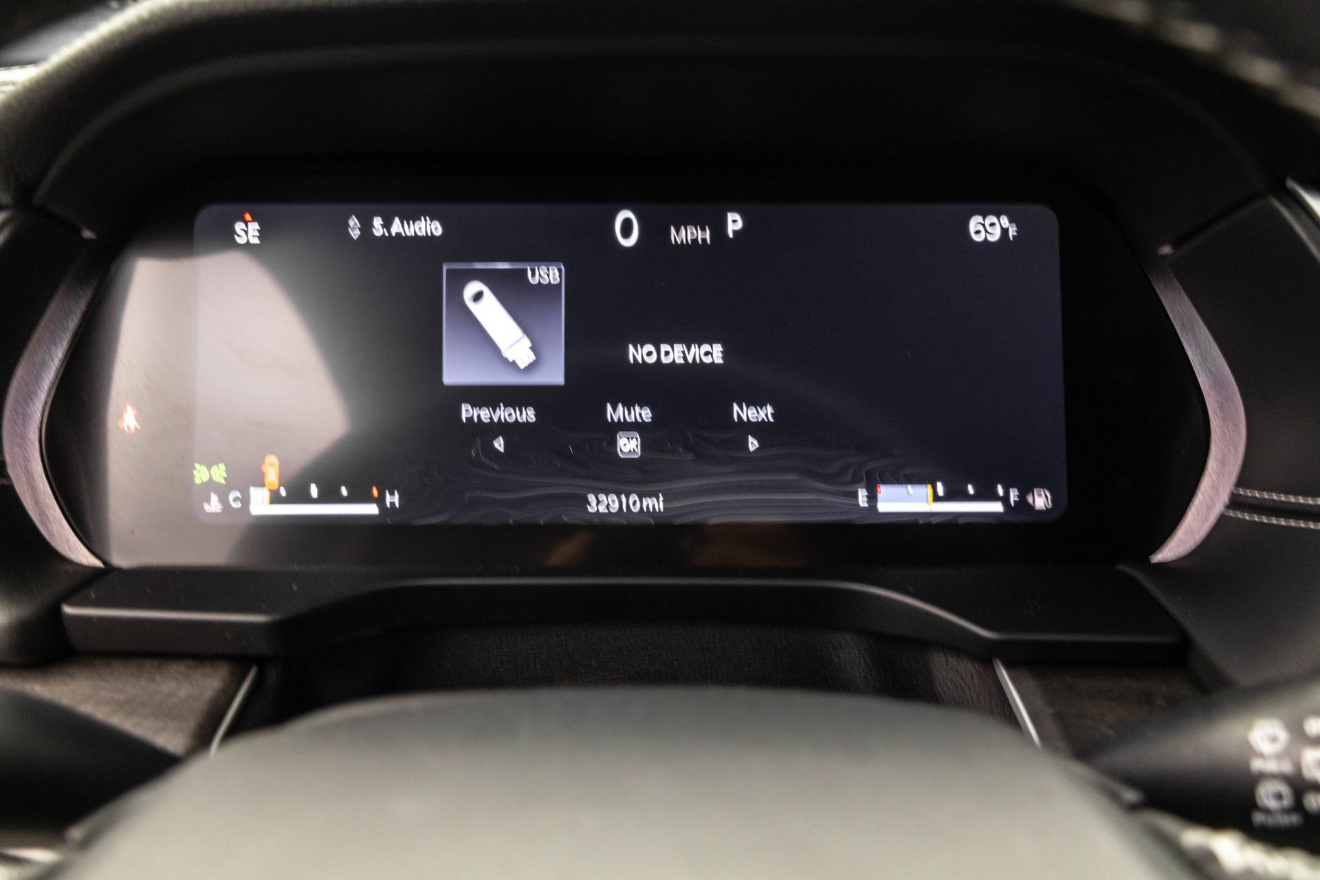 Used 2023 Jeep Grand Cherokee Limited w/ Luxury Tech Group II AWD/4WD image 22