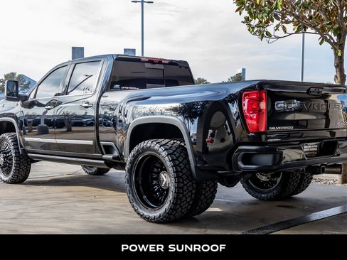 Used 2025 Chevrolet Silverado 3500 High Country w/ Technology Package image 7