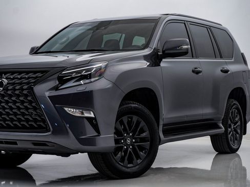 Used 2023 Lexus GX 460 Premium w/ Premium Package image 2