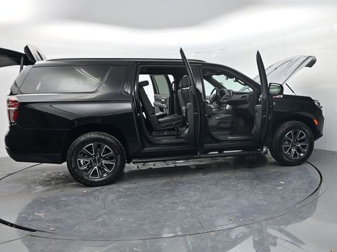 Used 2023 Chevrolet Suburban Z71 w/ Luxury Package image 71