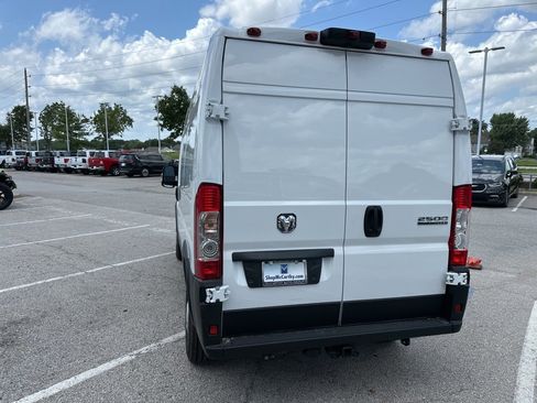 New 2025 RAM ProMaster 2500 w/ Convenience Group image 24