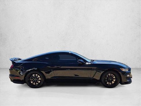 Used 2019 Ford Mustang Shelby GT350 w/ Technology Package image 4