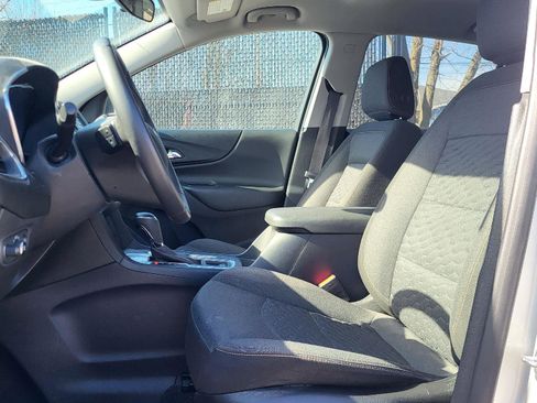 Used 2021 Chevrolet Equinox LT image 9