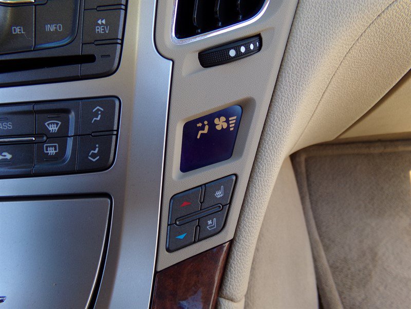 Used 2011 Cadillac CTS Performance w/ Performance Luxury Package RWD image 34