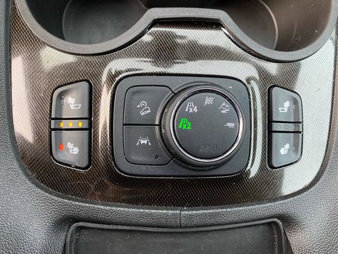 Used 2021 GMC Acadia AT4 w/ Trailering Package AWD/4WD image 15