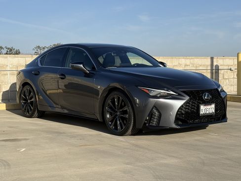 Certified 2023 Lexus IS 350 F Sport image 2