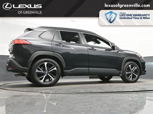 Used 2024 Toyota Corolla Cross XSE image 37