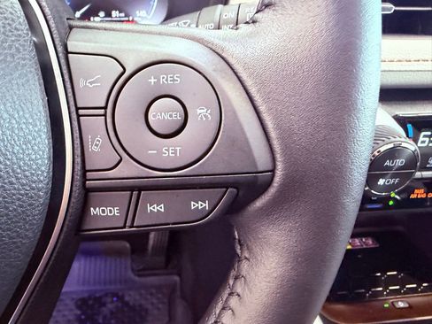 Used 2024 Toyota RAV4 Limited w/ Advanced Technology Package image 25