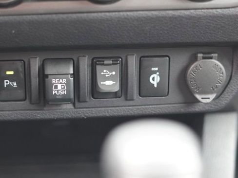 Used 2019 Toyota Tacoma TRD Off-Road image 30