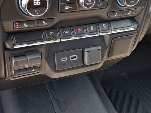 Used 2021 Chevrolet Silverado 1500 RST AWD/4WD image 11