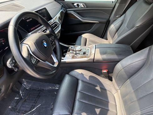 Used 2020 BMW X5 xDrive40i w/ Premium Package AWD/4WD image 4
