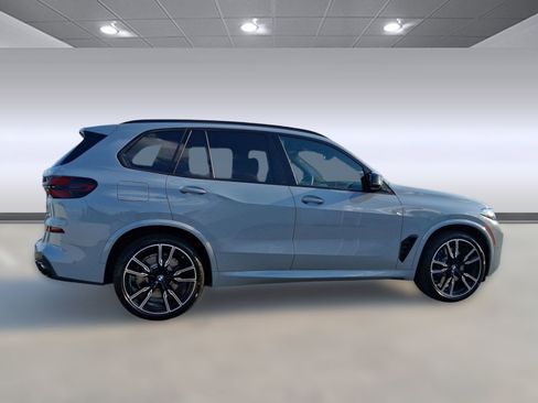 New 2026 BMW X5 M60i image 8