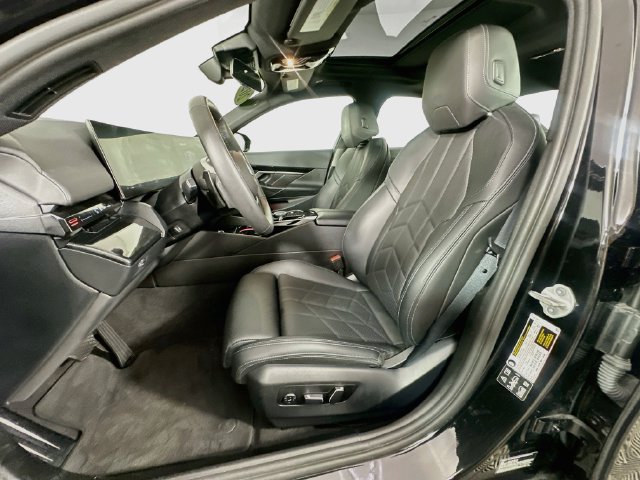 Used 2026 BMW 530i xDrive AWD/4WD image 4