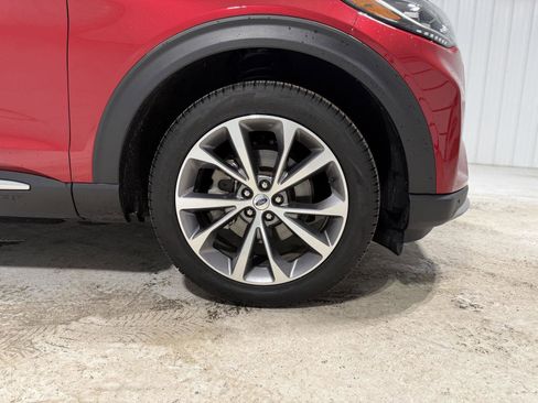 Certified 2025 Ford Explorer Platinum w/ Ultimate Package image 31