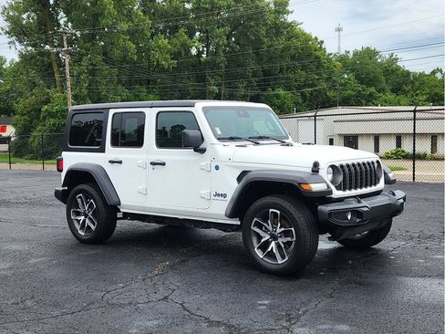 Used 2025 Jeep Wrangler Unlimited Sport S 4xe w/ Convenience Group AWD/4WD image 13