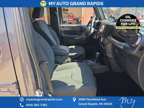 Used 2016 Jeep Wrangler Unlimited Sport w/ Quick Order Package 24S AWD/4WD image 22
