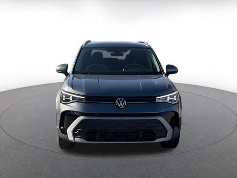Used 2025 Volkswagen Taos SE image 7