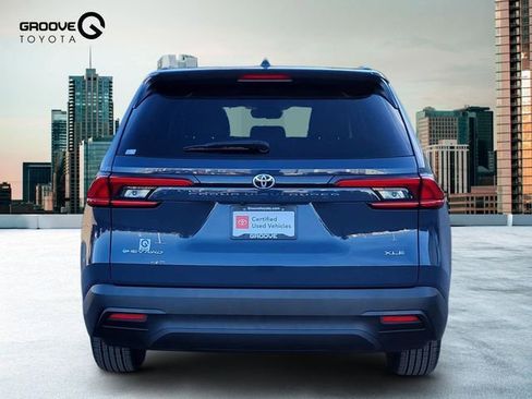 Used 2024 Toyota Grand Highlander XLE image 4