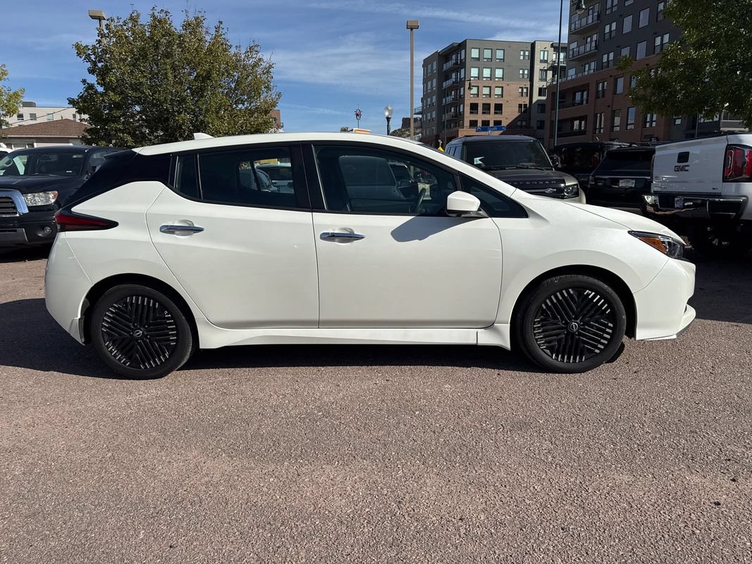 Used 2025 Nissan Leaf SV Plus FWD image 3