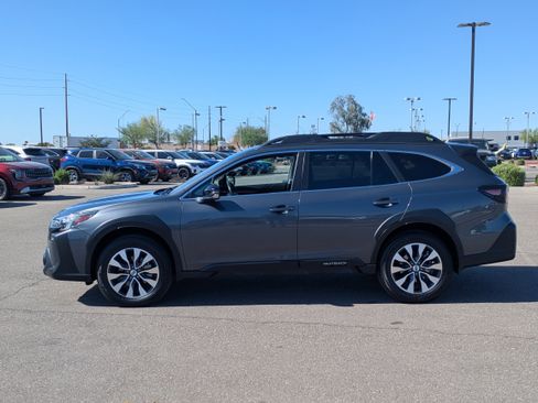 Used 2023 Subaru Outback Limited XT AWD/4WD image 2