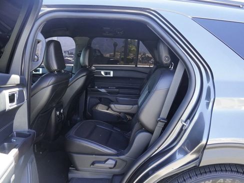 Used 2020 Ford Explorer XLT w/ Equipment Group 202A image 21