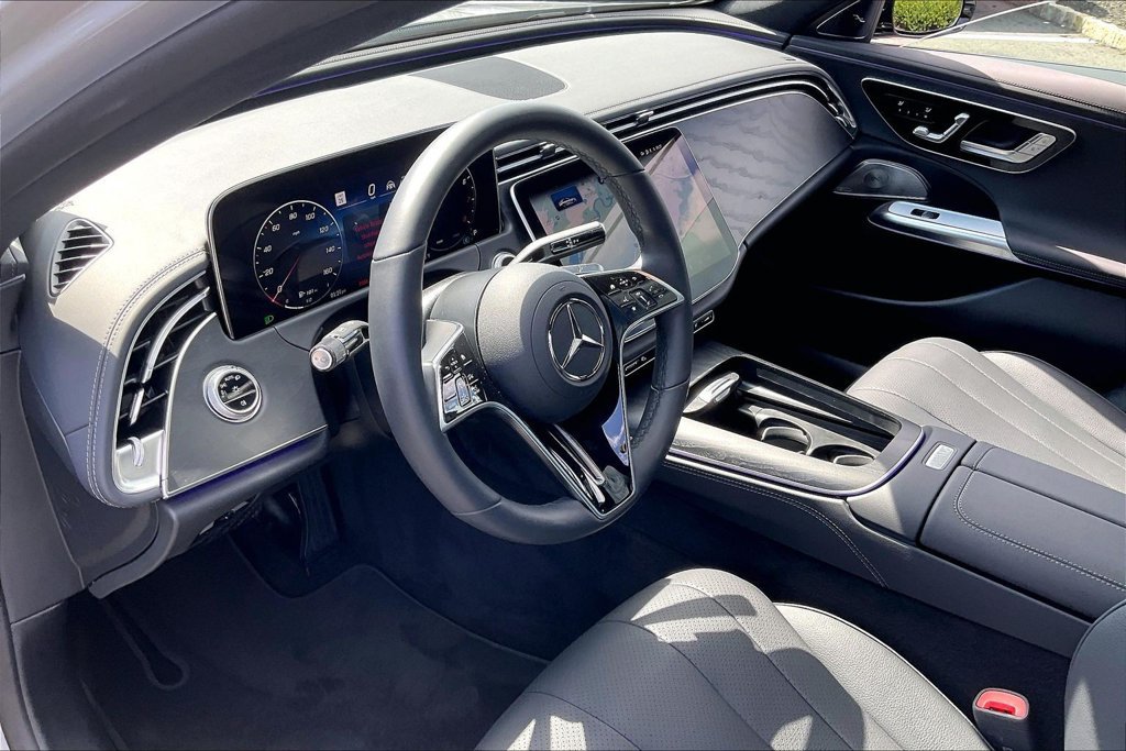Used 2026 Mercedes-Benz E 350 4MATIC Sedan image 11