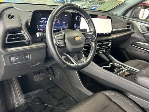 Used 2024 Chevrolet Traverse LT AWD/4WD image 18