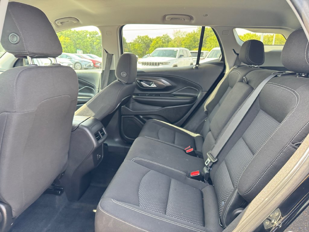 Used 2024 GMC Terrain SLE AWD/4WD image 36