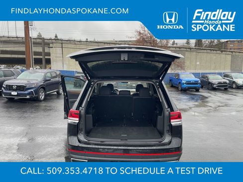 Used 2024 Volkswagen Atlas SE image 22