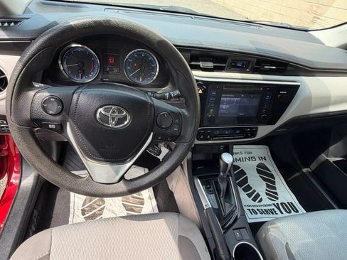 Used 2017 Toyota Corolla LE w/ Carpet Mat Package (TMS) FWD image 13