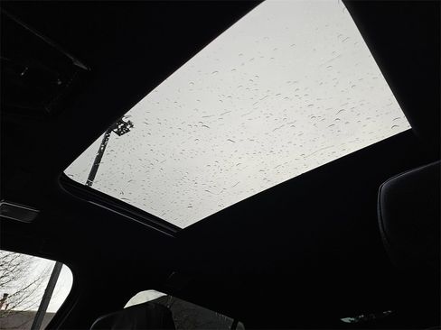 New 2026 Cadillac Vistiq Luxury image 26