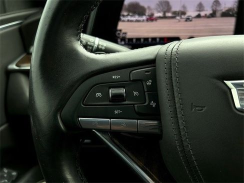 Used 2021 Cadillac Escalade Sport Platinum w/ LPO, ONYX Package image 16