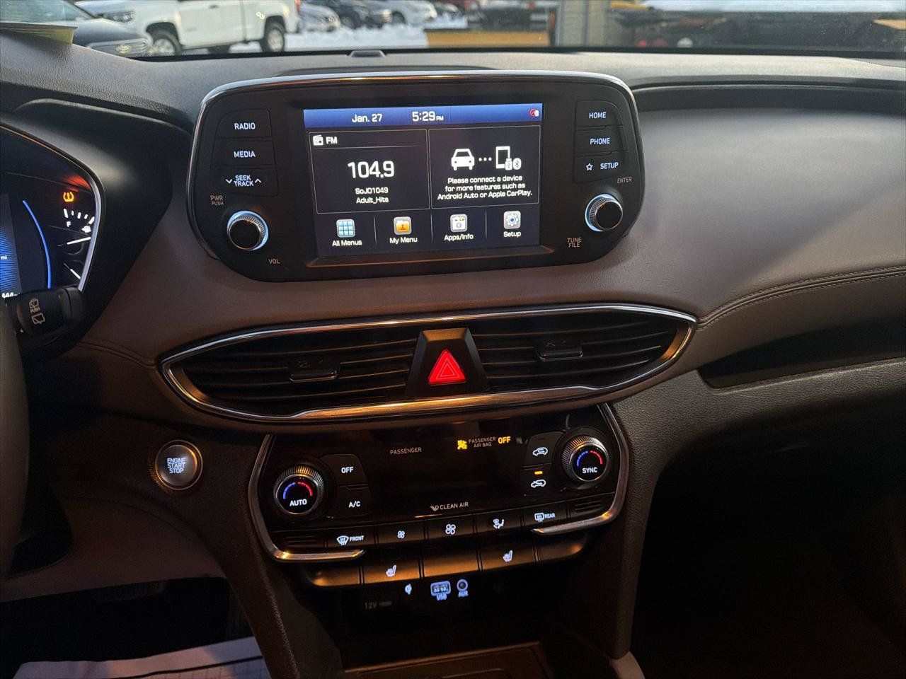 Used 2020 Hyundai Santa Fe SEL w/ Convenience Package AWD/4WD image 19