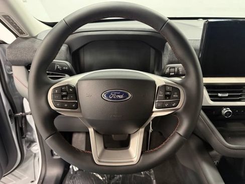 New 2026 Ford Explorer Active AWD/4WD image 18