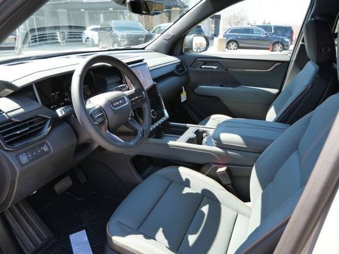 New 2026 GMC Acadia AT4 w/ Luxury Package AWD/4WD image 37