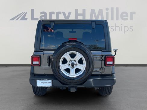 Used 2023 Jeep Wrangler Sport S image 4