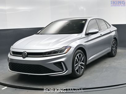 Used 2025 Volkswagen Jetta SE