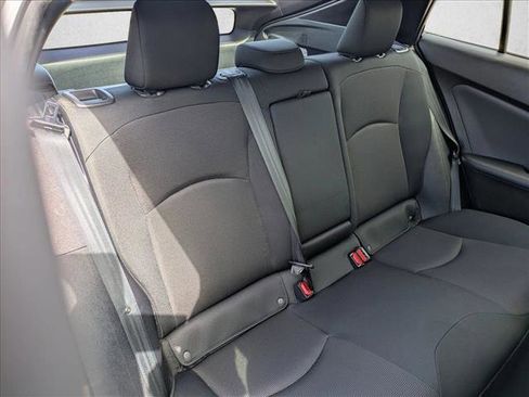 Used 2022 Toyota Prius L Eco FWD image 18