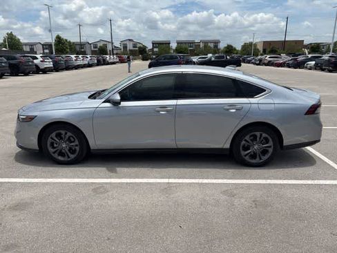Used 2023 Honda Accord EX image 2