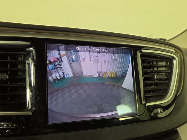 Used 2018 Chrysler Pacifica Touring-L Plus FWD image 19