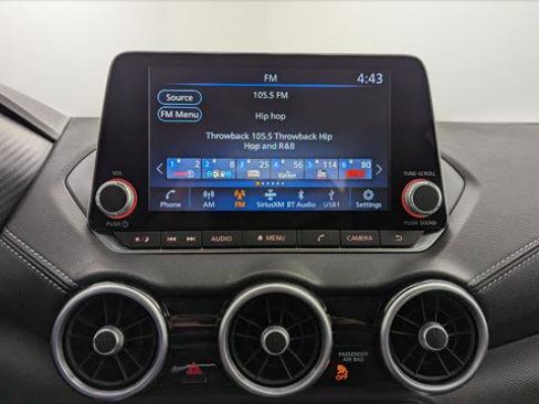 Used 2025 Nissan Sentra SV image 28