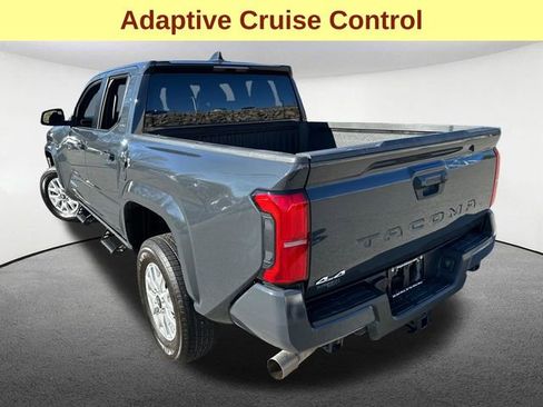Used 2024 Toyota Tacoma SR5 AWD/4WD image 8