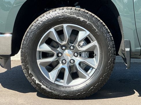 New 2026 Chevrolet Silverado 1500 LT w/ Convenience Package II AWD/4WD image 25