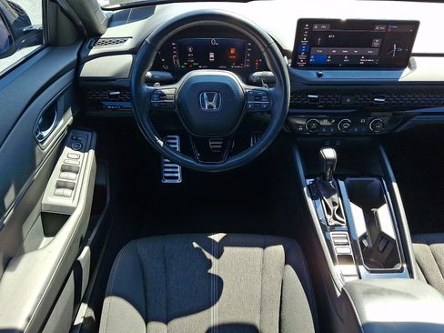 Used 2024 Honda Accord Sport image 11