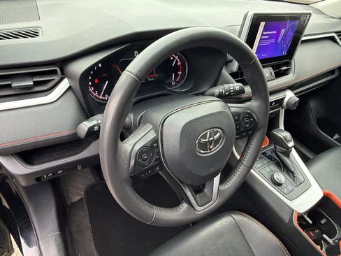 Used 2024 Toyota RAV4 Adventure image 10