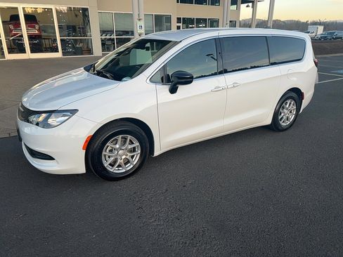 New 2026 Chrysler Voyager LX image 2