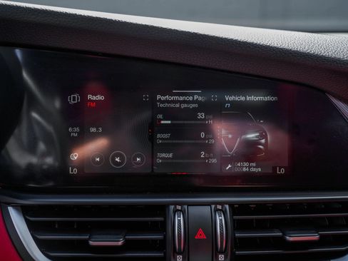 Used 2020 Alfa Romeo Giulia Ti Sport w/ Quick Order Package 22S Sport AWD/4WD image 18