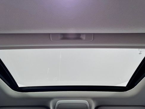 Used 2022 MAZDA MAZDA3 s image 25