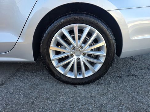 Used 2014 Volkswagen Jetta SEL image 28